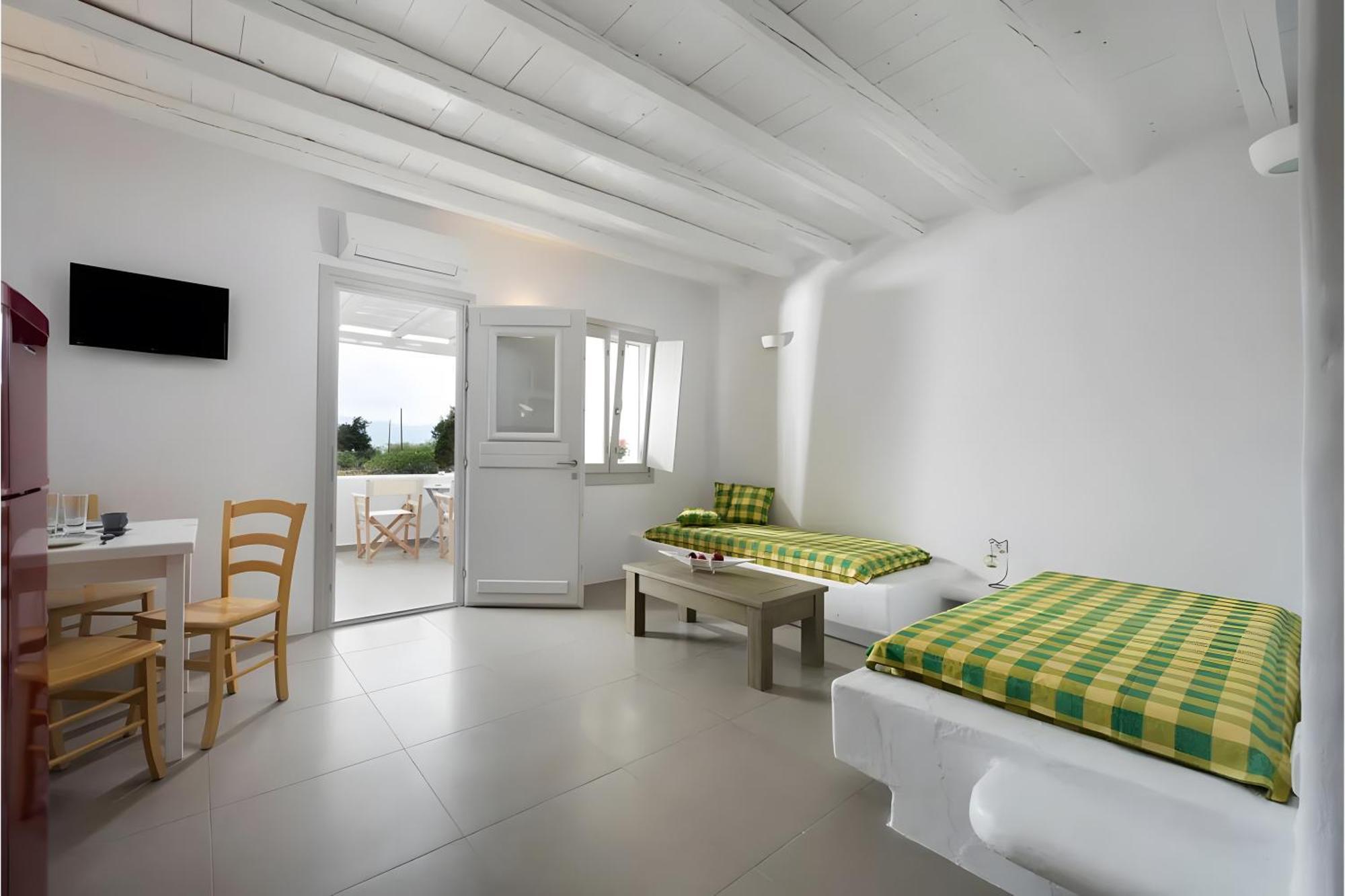 Maisonette No 3 90 Squares Meters Kímolos エクステリア 写真